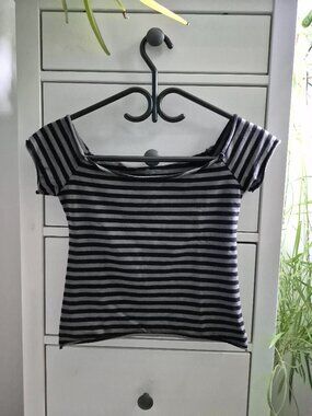 BRANDY OFF THE SHOULDER TOP